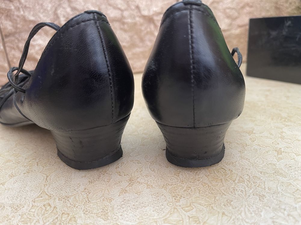 Туфли женские кожаные 40 р., 26 см. Туфлі шкіряні жіночі