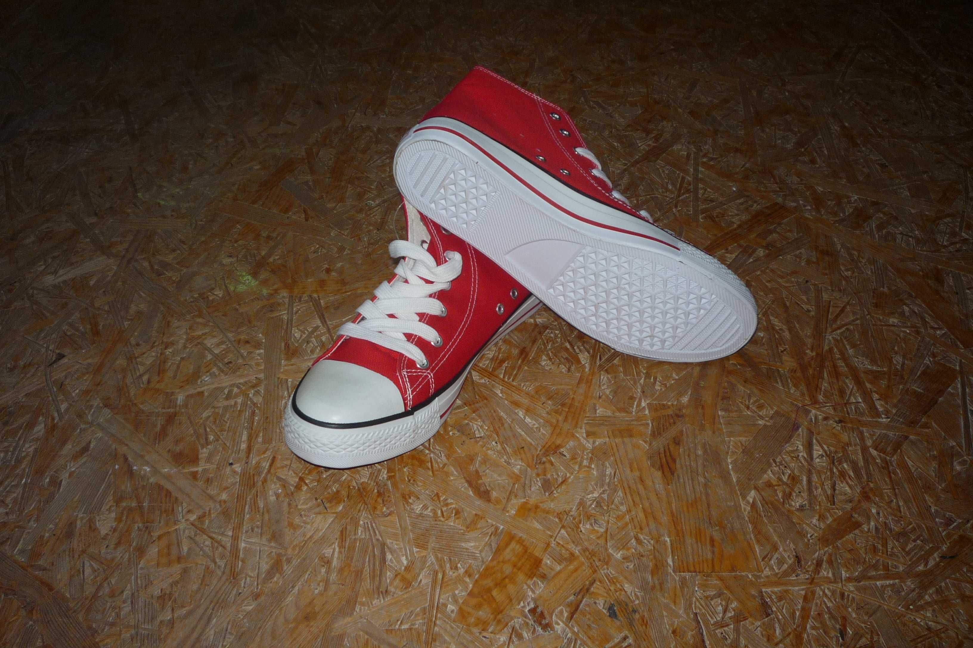 Trampki Czarne NewAge 082 Red/Czerwone r.41 powyst