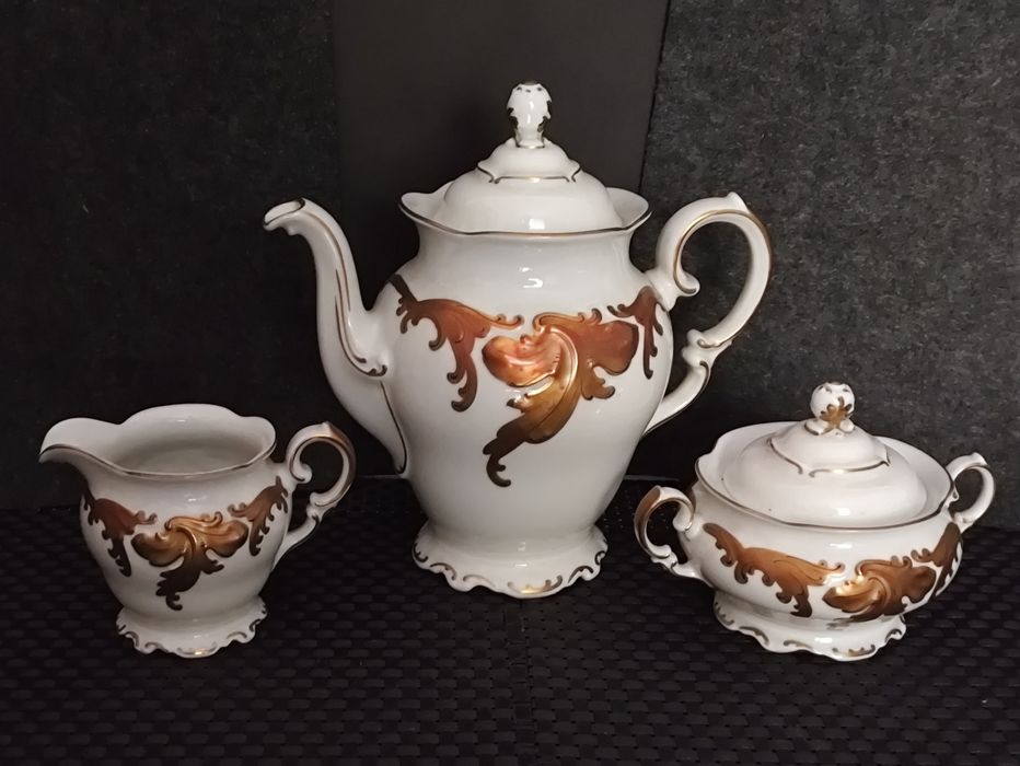 Porcelana Wawel W-ch  Serwis Tet-ta-Tet Mokka  Złoty Liść Fryderyka