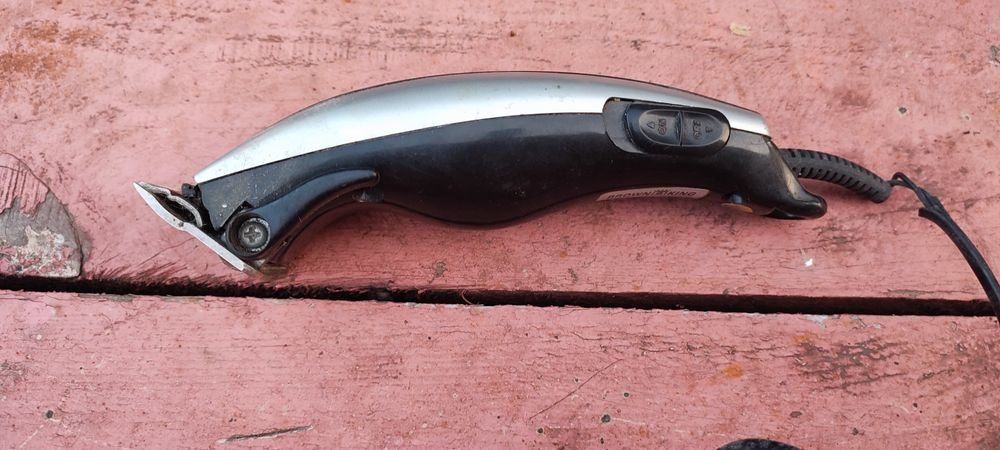 Продам машинку для стрижки 100 грн