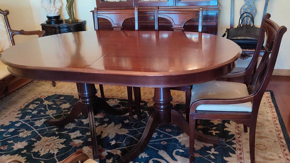 Conjunto de Sala de Jantar – Completo e em Excelente Estado