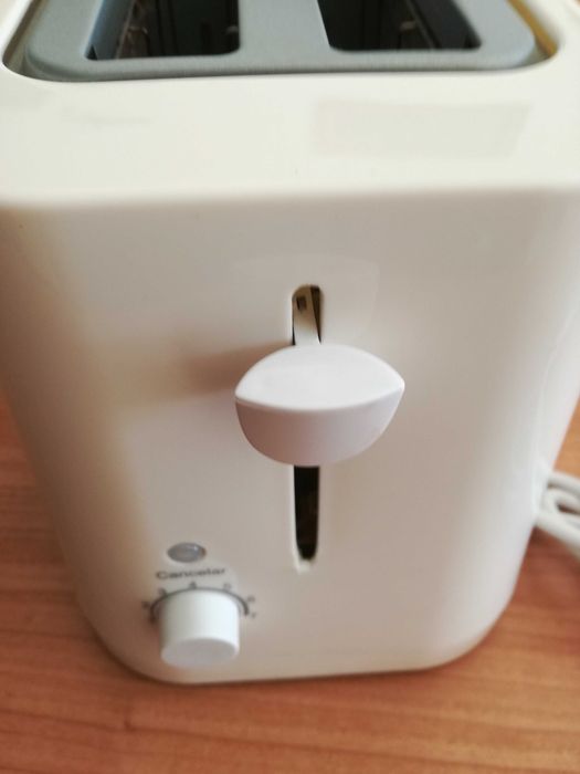 Torradeira marca Hoffen nova