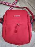 Saszetka Supreme czerwona (fabrycznie nowa) (shoulder bag)