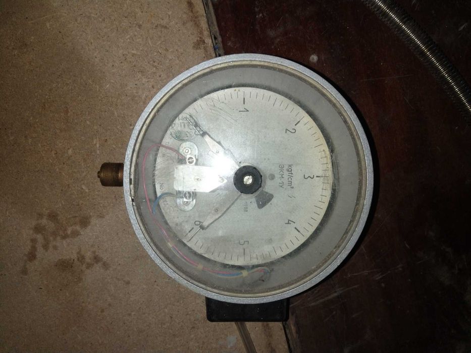 Манометри різні технічні, зразкові