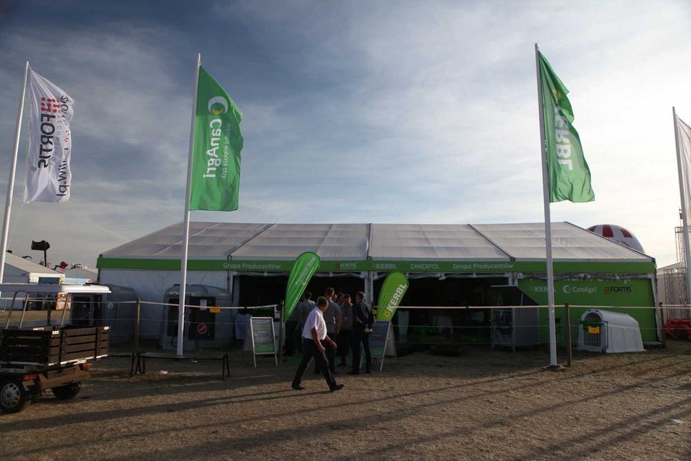 Namioty targowe wynajem - profesjonalna prezentacja, zwiększone zyski!