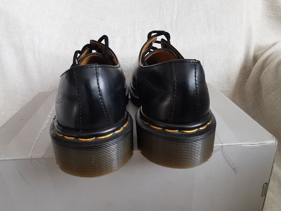 Dr. Martens Air Wair 1461 klasyczne Kultowe glany made in England 37