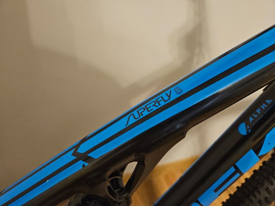 FULL  Trek Superfly 8 29er amor Fox rama 18cali M 2x10 XT