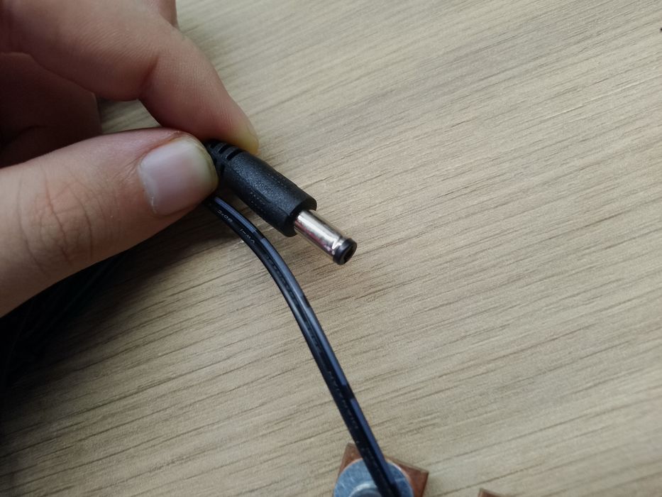 Ручка для точкової зварки з встроєною кнопкою