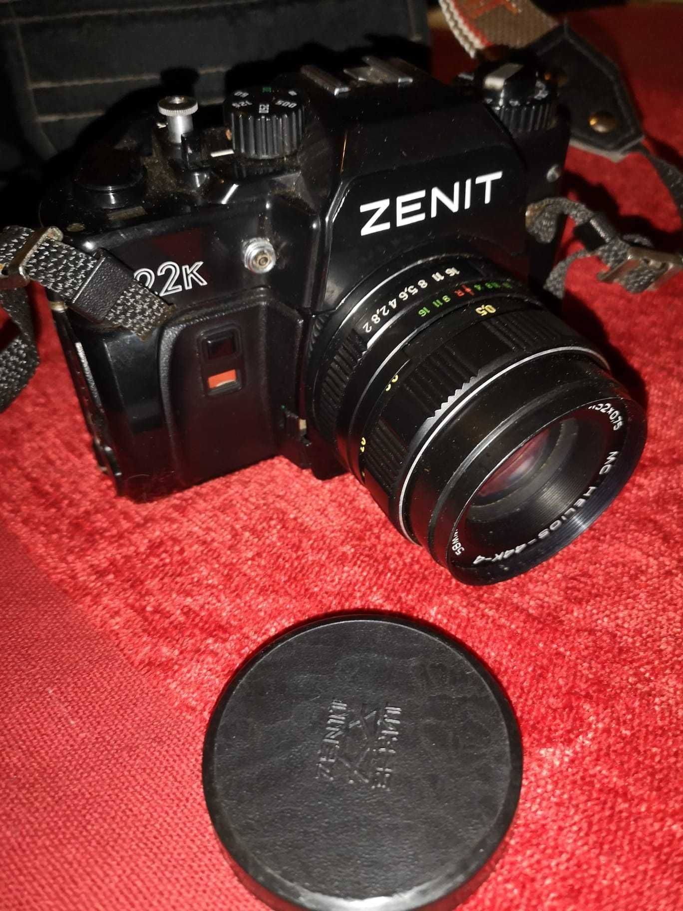 Máquina Fotográfica Zenit 122K