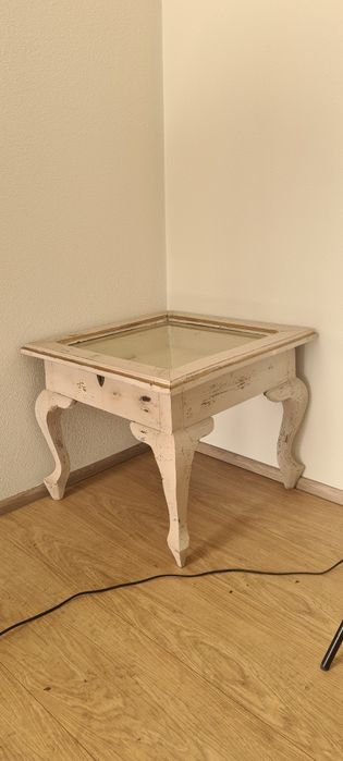 Rustykalny stolik kawowy