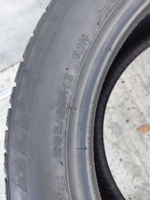 Розпаровка нова Bridgestone Blizzak LM32 205.55.16