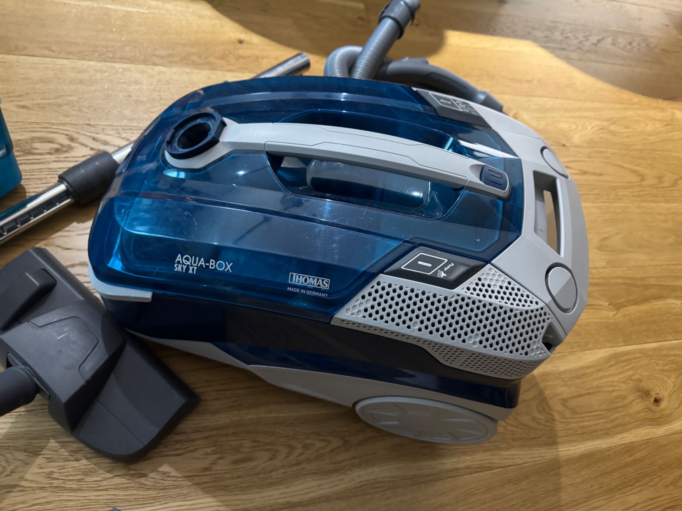 Миючий пилосос Thomas Sky XT Aqua-Box