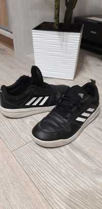 Buty dla chlopca Adidas