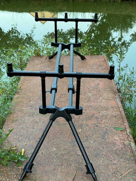 Род-под на 3 вудлища Fishing ROI Carp Hunter