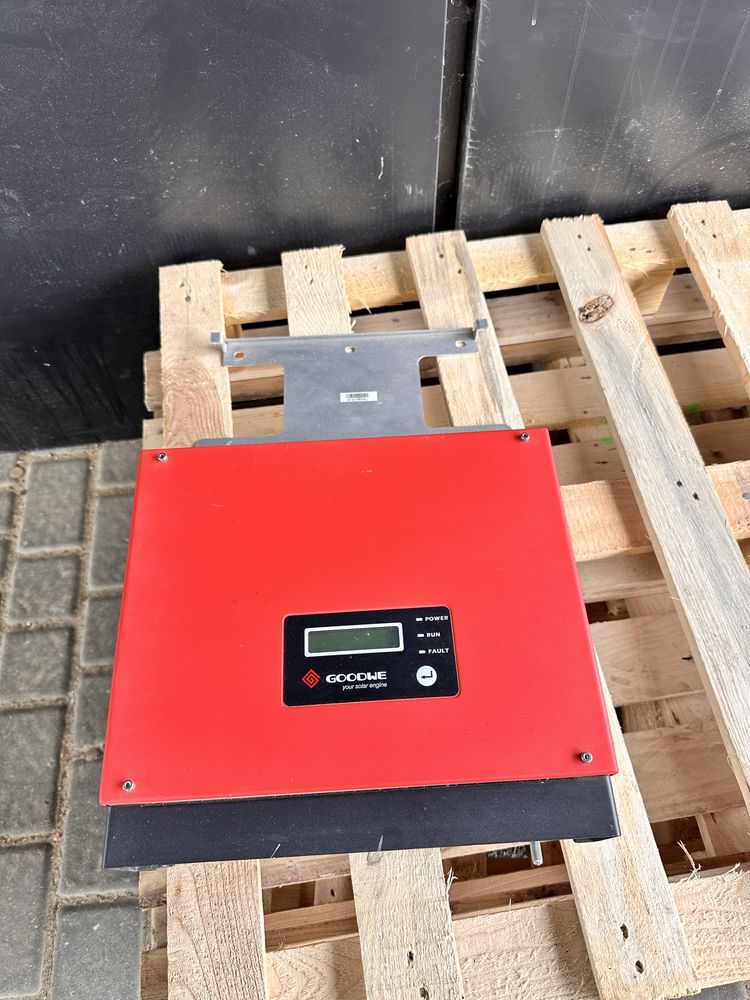 Falownik goodwe GW3000-XS inwerter 3kW 1-fazowy