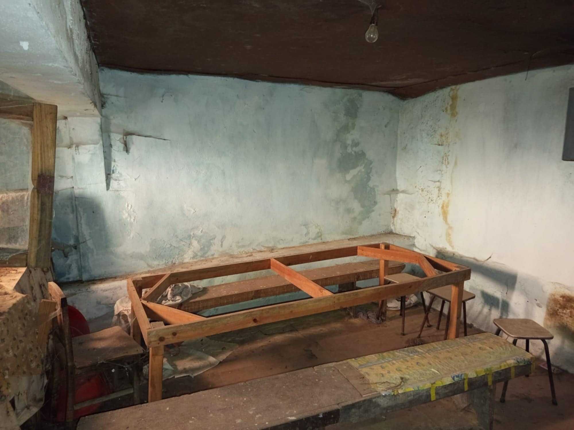 VENDO CASA PARA RESTAURO