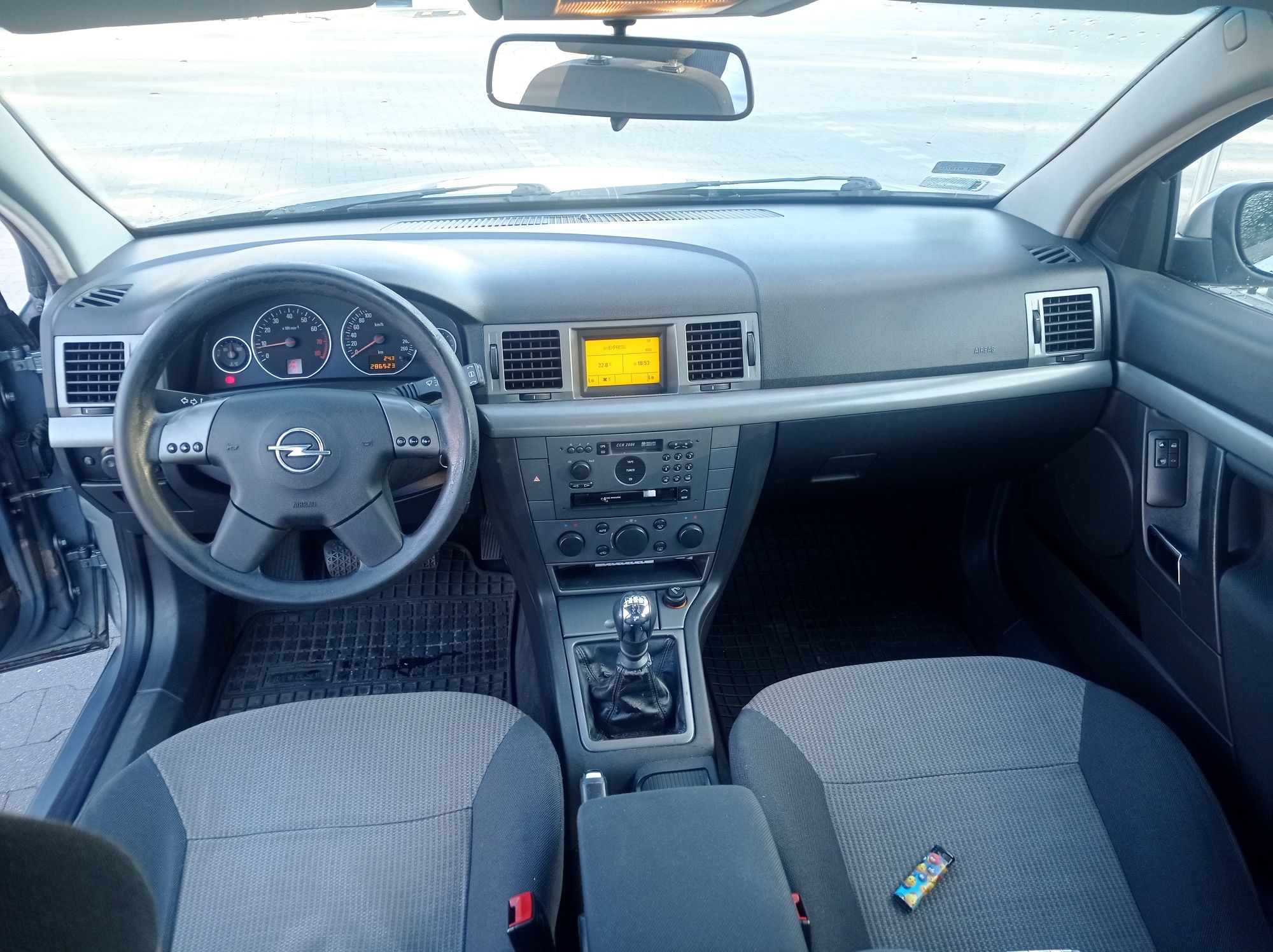 Opel Vectra ecotec 1 8 122 km klimatyzacja alufelgi