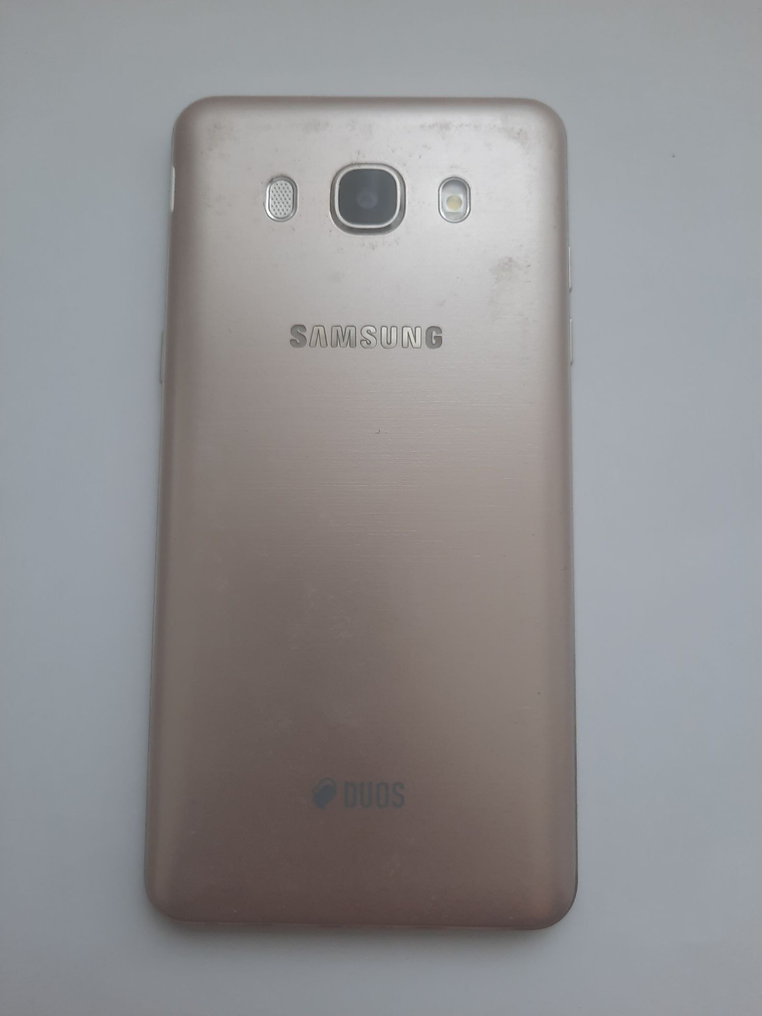 Телефон Samsung SM-J510H