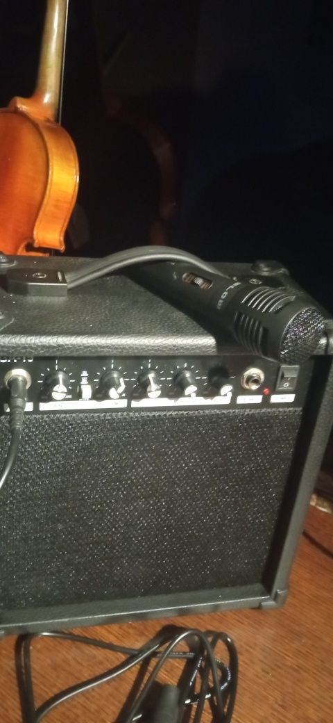 Piecyk wzmacniacz gitarowy