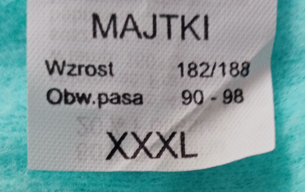 Zestaw 3 par nowych, dużych, ciepłych majtek damskich,80 % bawełny