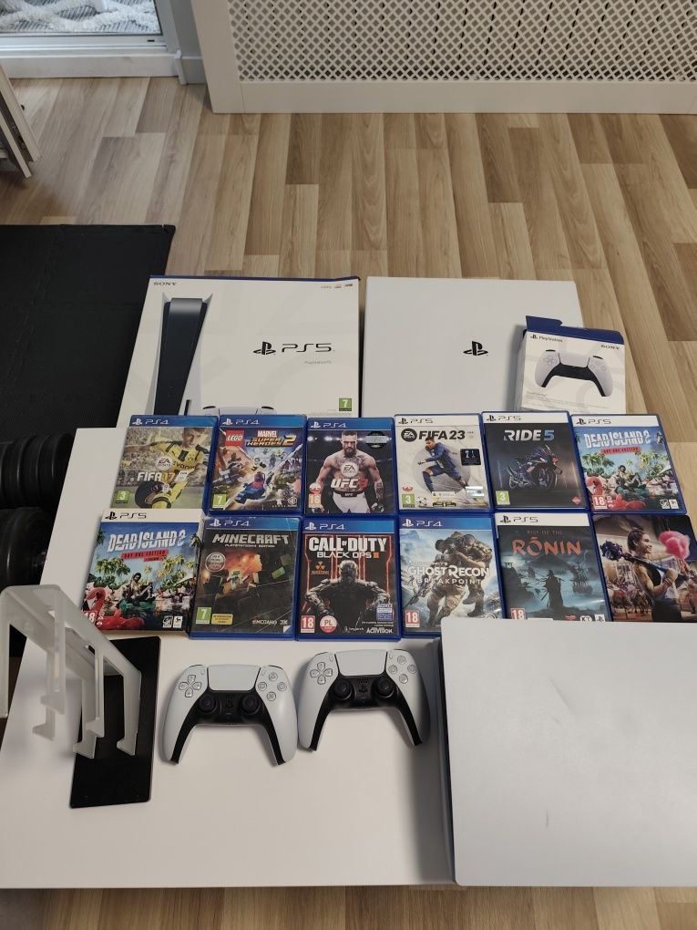 PlayStation 5 z napędem (CFI-1216A) + 2 pady + Gry! Stan Idealny!