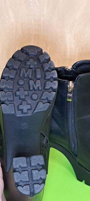 Женские демисезонные ботильоны  на платформе