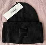 Чорна шапка Calvin Klein