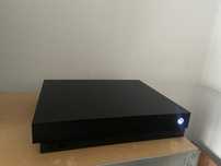 Xbox one X 1TB mało używany