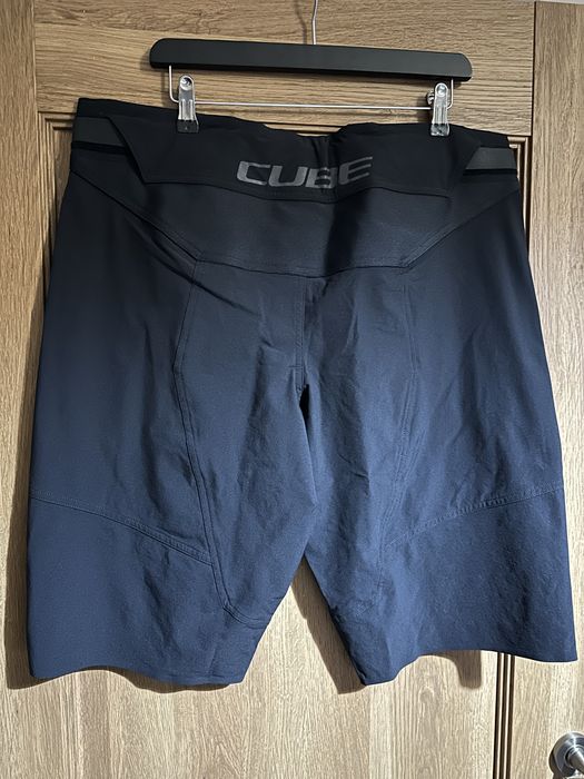 Nowe Spodenki MTB  rowerowe CUBE czrne XL 100 cm