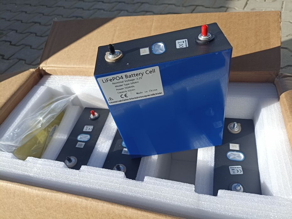 Células de bateria LifePo4 320ah  3.2v Novas