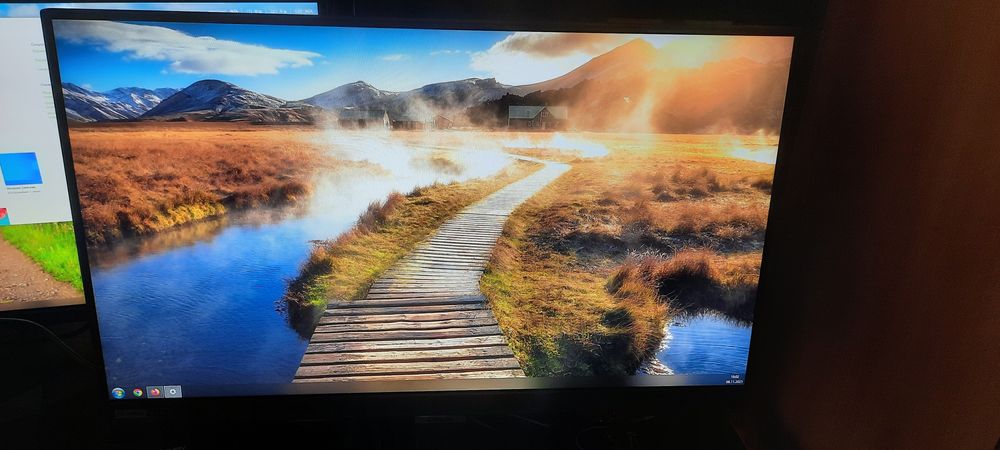 Монитор 25" Samsung Odyssey G4