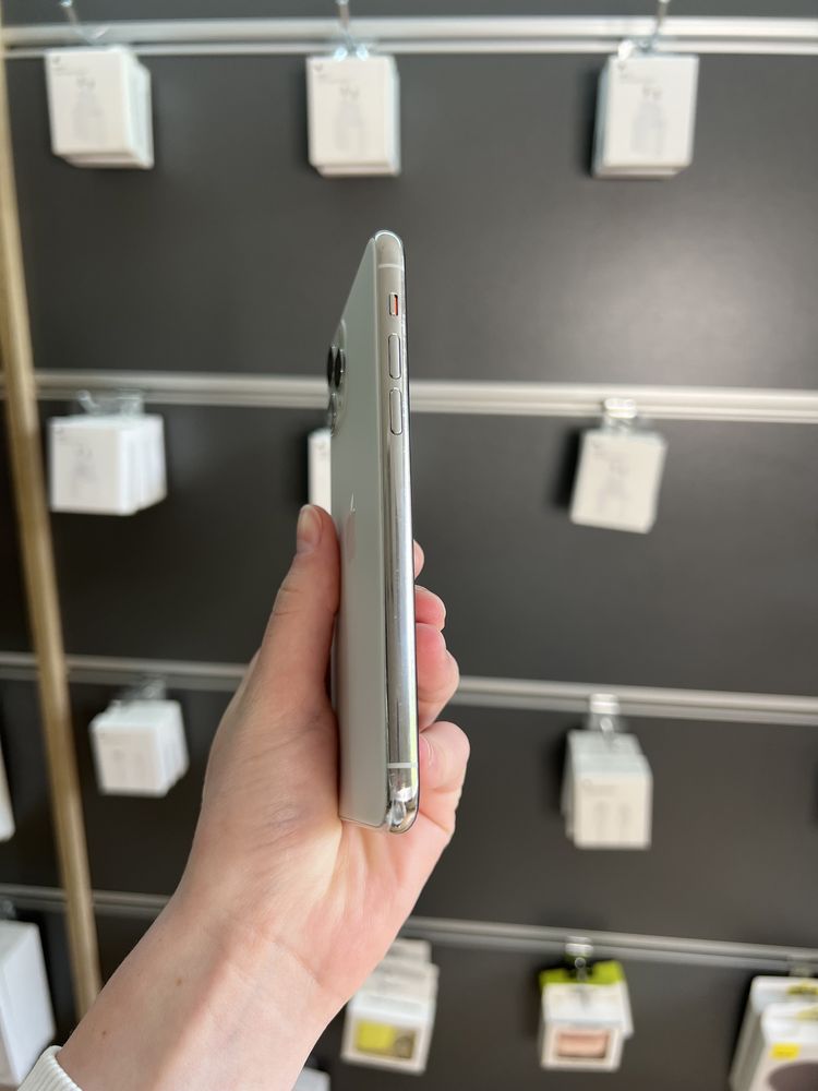 iPhone 11 Pro 256gb акб 100% з гарантією чохол та скло у подарунок