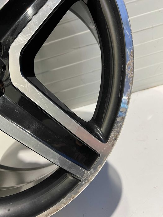 Felga Mercedes GLA W156 AMG 8J ET43,5 19" 5x112