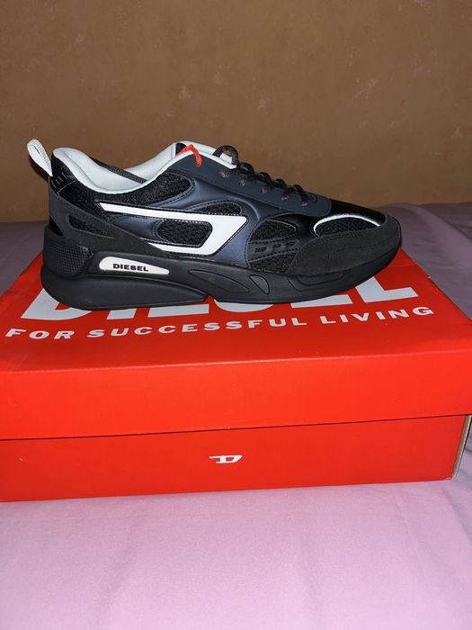 Wyprzedaż sneakersy męskie Diesel.