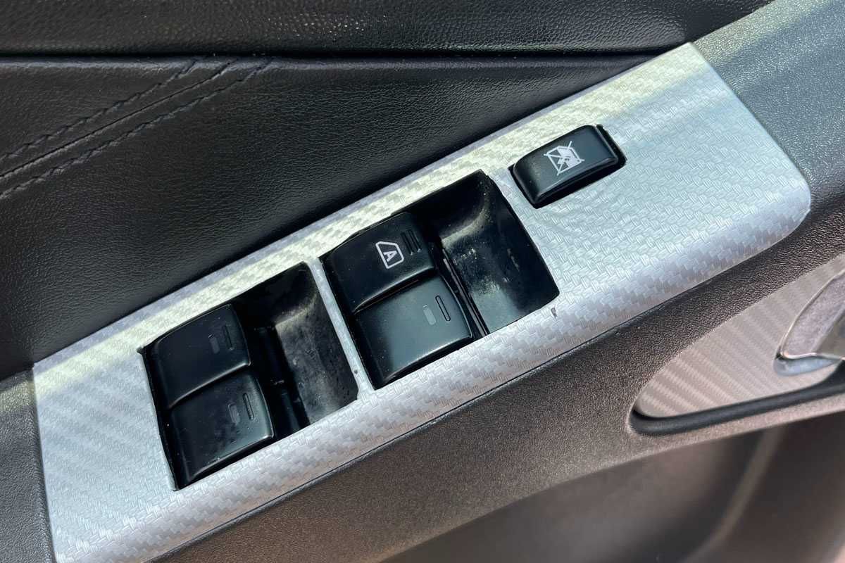 Nissan Navara 2008