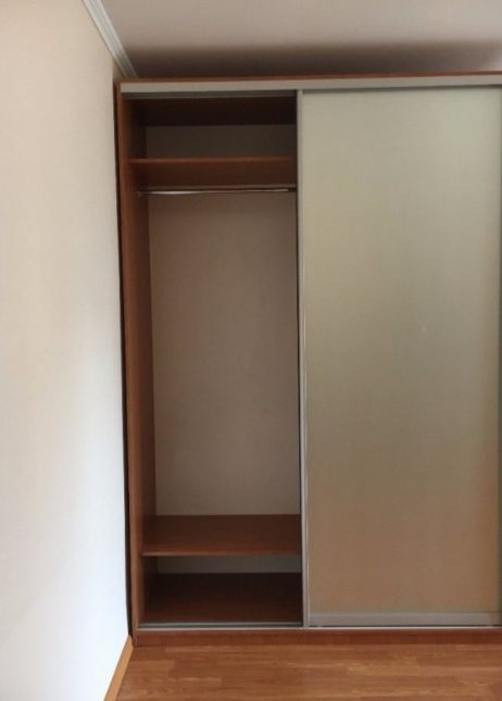 Продаю шафу-купе в хорошому стані