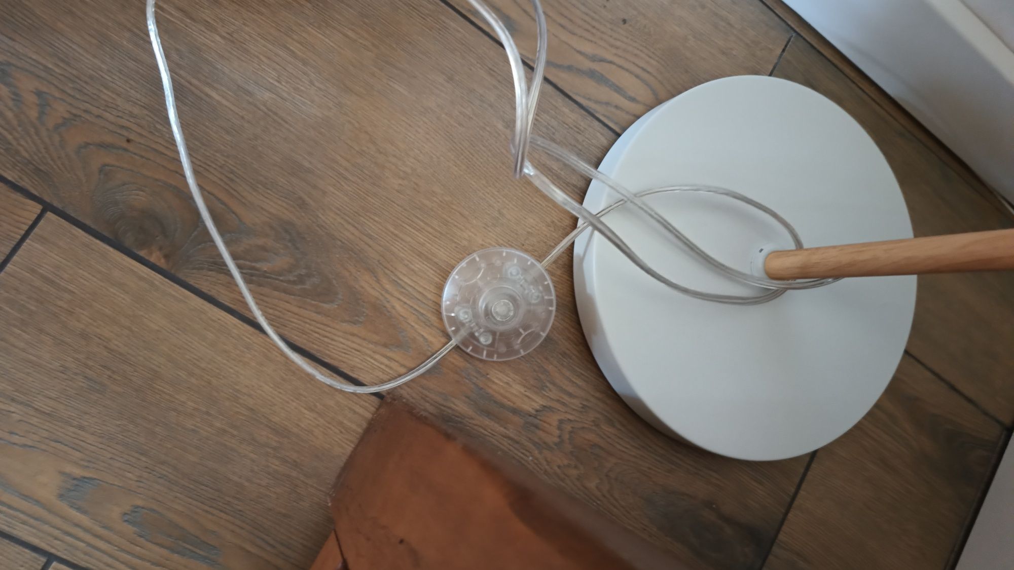 Lampka do salonu 3 klosze