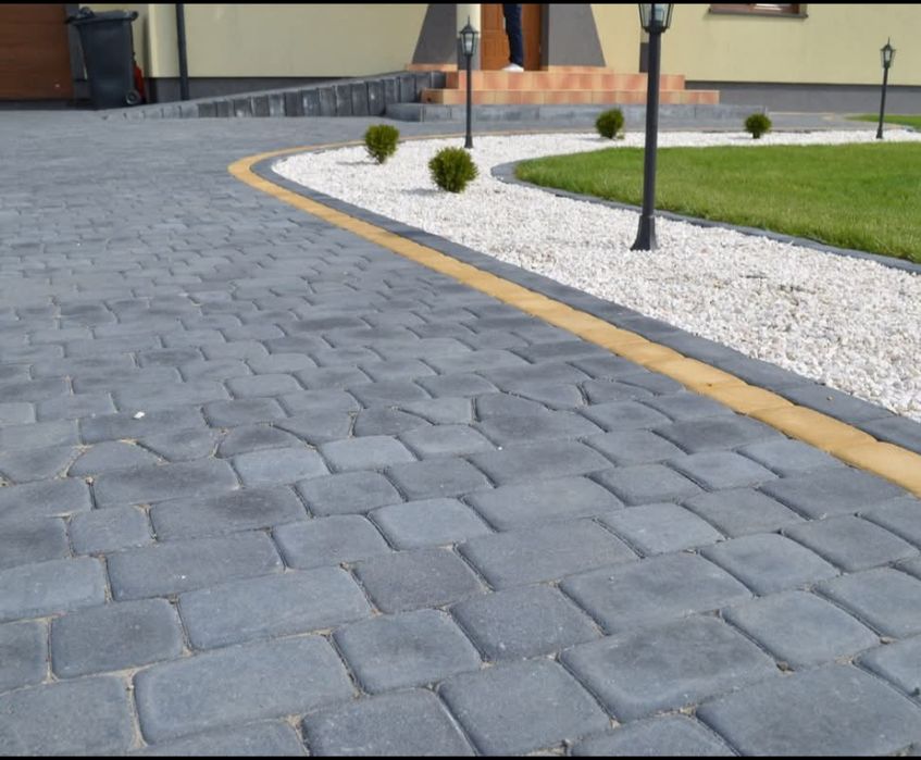 Układanie kostka brukowa brukarstwo Płock