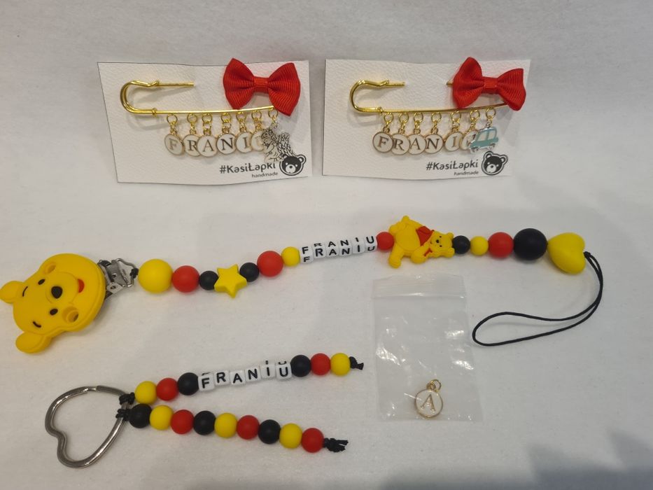 Agrafki, zawieszka, brelok, literka