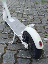 Trotinete elétrica Xiaomi Mi Scooter