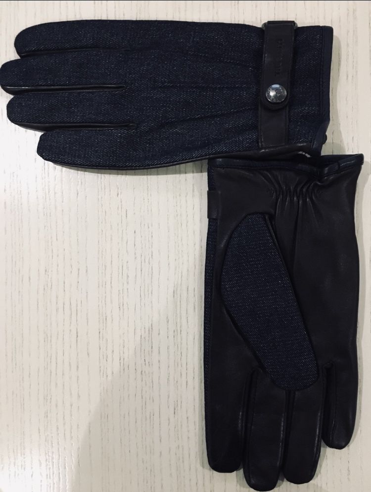 Відмінний подарунок - чоловічі рукавиці Reserved