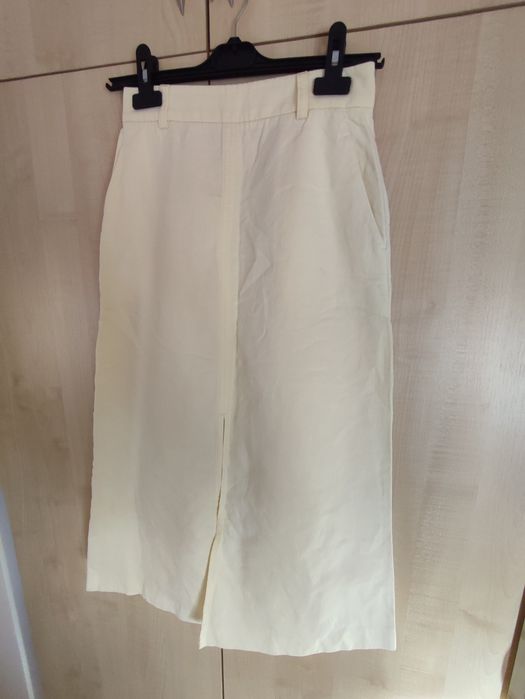 Lniana spódnica MIDI Reserved