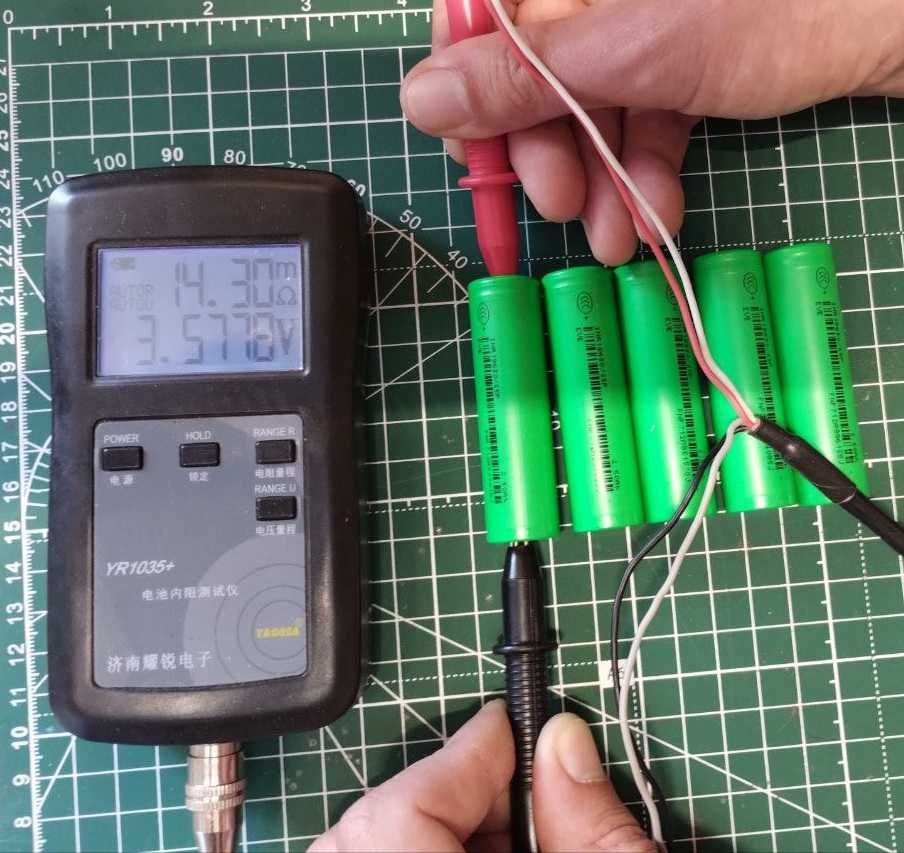 НОВІ 18650 EVE 25p 2500mAh 14mOm високотоковий перепаковка