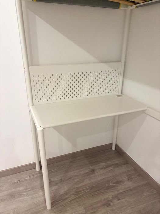 Cama Alta com Secretária