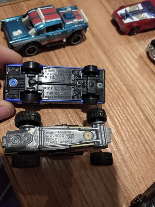 Машинки модельки