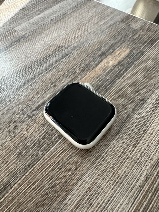 Zegarek smartwatch Apple watch 5 series 40mm