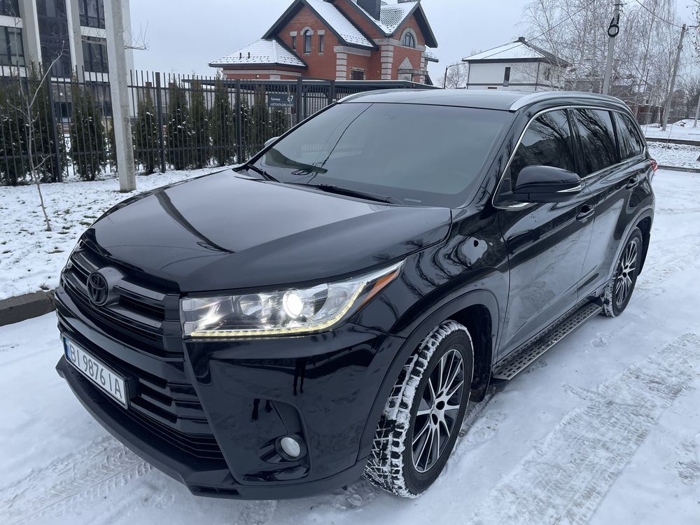 Продам официальную Toyota Highlander