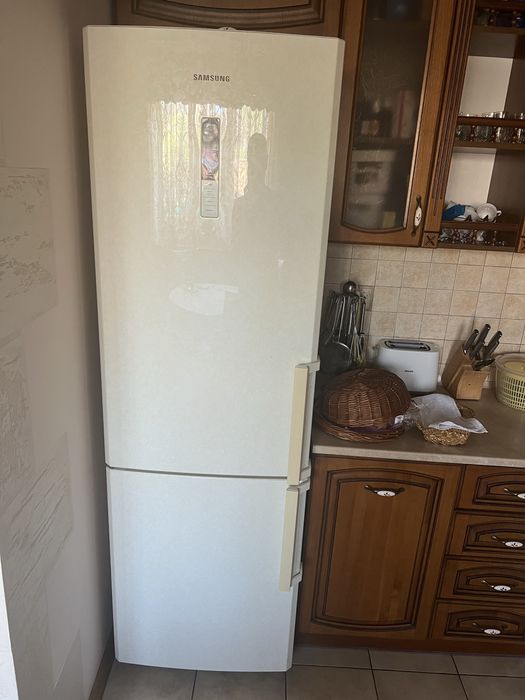 Продається холодильник Samsung
