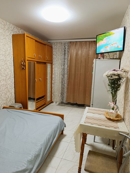 Жд .вогзал , Привоз , свет не отключают,от собственника Двухкомнатная