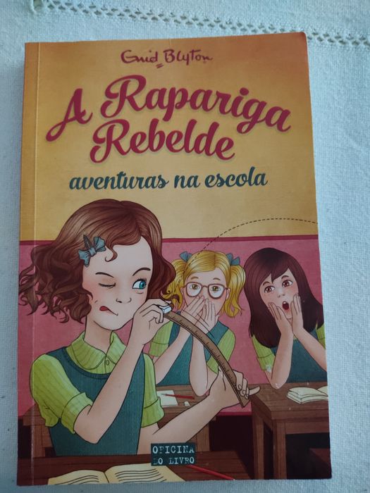 A rapariga rebelde aventuras na escola